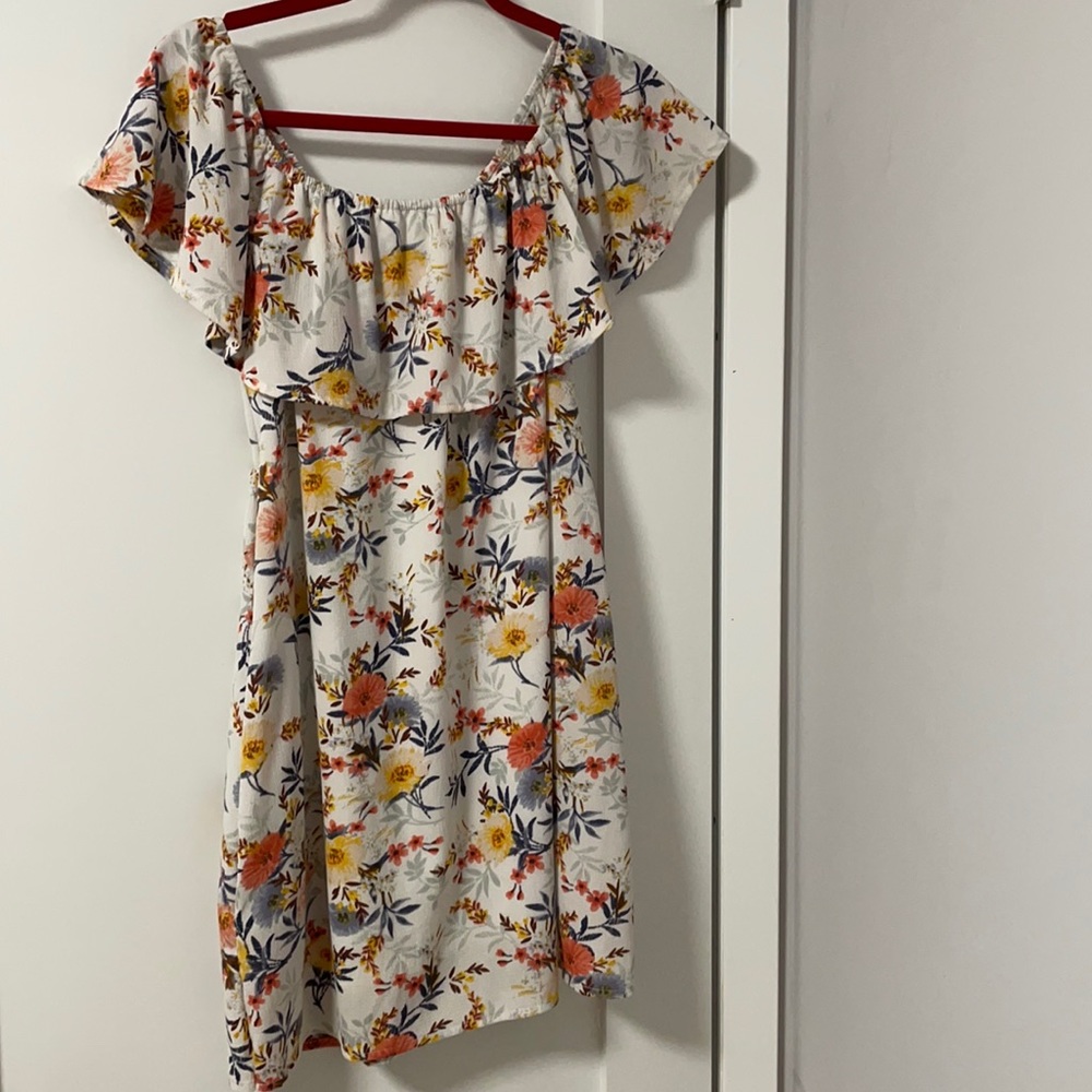 Entro, floral medium dress, worn twice.